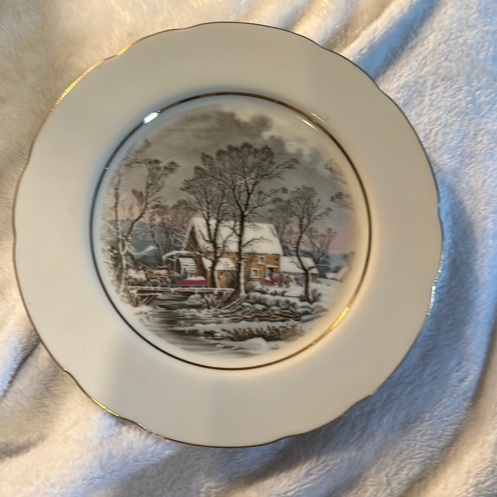 Avon Vintage Collectible “Awarded Exclusively to Avon Representatives” Plate
